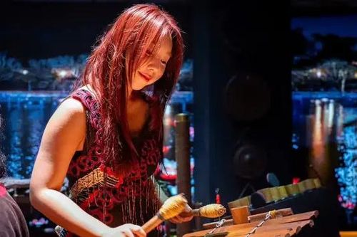 'Chào show': Cảm nhận văn hóa Việt bằng âm nhạc dân tộc