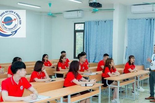 Phát triển du lịch thông minh: Bắt đầu từ con người