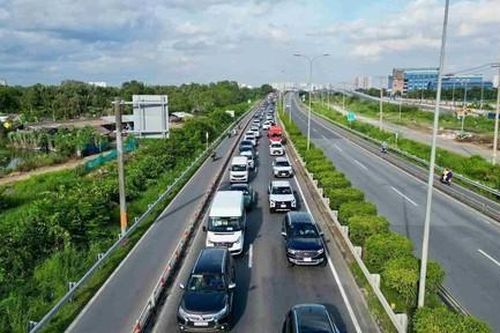 Nghiên cứu xây dựng đường liên cảng Cát Lái - Phú Hữu - nút giao cao tốc và đường Vành đai 3