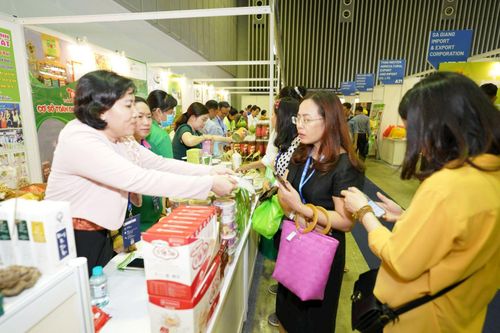 TP.HCM lần đầu có sàn triển lãm số, ứng dụng AI tư vấn hàng hóa