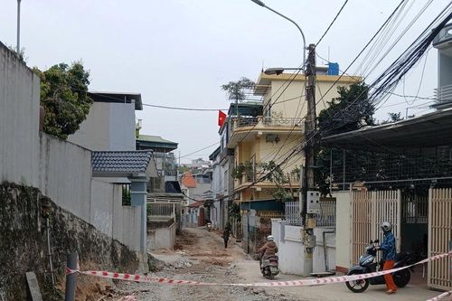 Sống bất an bên tuyến đường thi công ì ạch