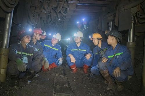 Vinacomin phấn đấu tiền lương bình quân tăng 3,1%