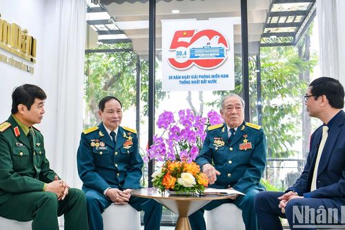 Gặp gỡ những phi công của Phi đội Quyết thắng