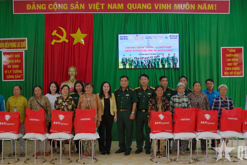 Đồng hành cùng phụ nữ biên cương tại xã Lạc Quới