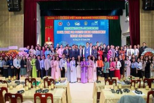 Hơn 400 nhà khoa học tham gia Hội thảo 'Công tác xã hội phát triển con người tích cực: Lý thuyết và thực tiễn'