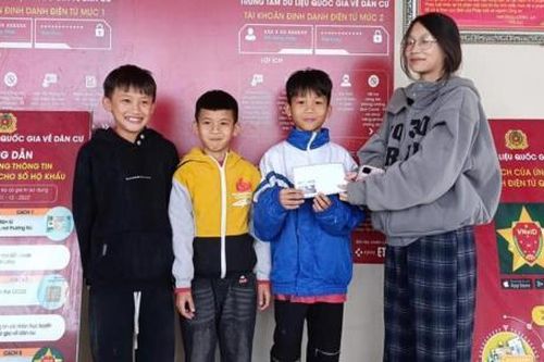 Hành động đẹp của 3 học sinh