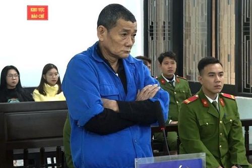 Mâu thuẫn ăn nhậu, cháu chém chú trọng thương