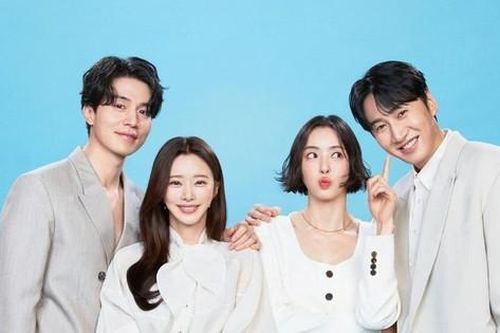 'Biệt đội họ Lee' vừa xuất hiện đã khiến cộng đồng mạng 'dậy sóng'