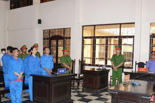 Nhiều cán bộ tại Trung tâm đăng kiểm xe cơ giới 84-02D Trà Vinh lãnh án tù