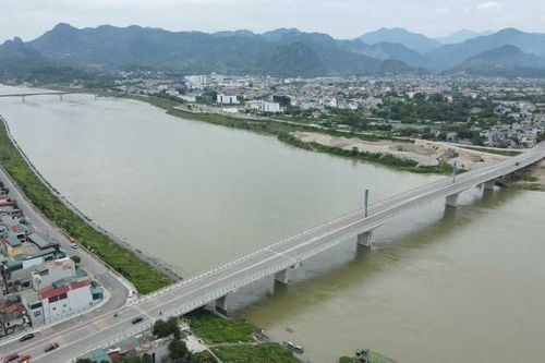 Tỉnh Hòa Bình thành lập năm nào, có bao nhiêu huyện và xã?