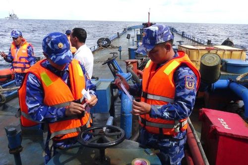 Quyết tâm 'chặn' xăng dầu lậu trên vùng biển Kiên Giang