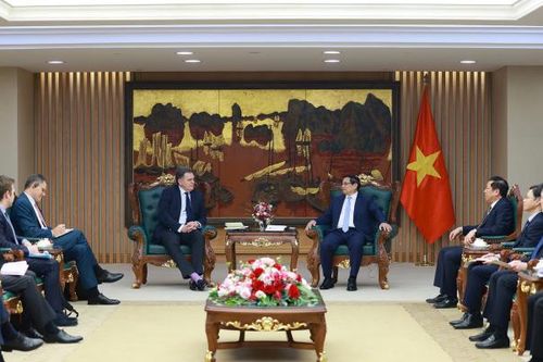 Việt Nam đề nghị Pháp thúc đẩy doanh nghiệp tham gia các dự án hạ tầng lớn