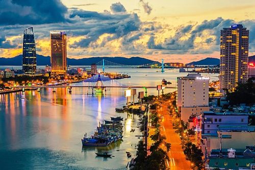 Chủ tịch nước tặng thưởng Huân chương Lao động hạng nhất cho TP Đà Nẵng