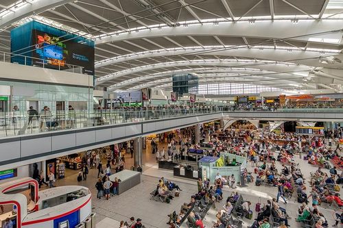 Hỏa hoạn lớn khiến sân bay tại Thủ đô London, Anh đóng cửa