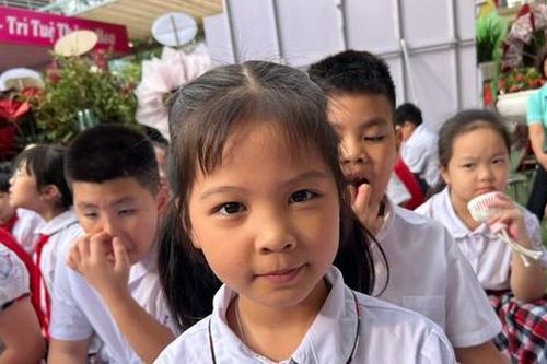 Phí đặt cọc trường tư lên tới 30 triệu đồng, nên quy định mức sàn