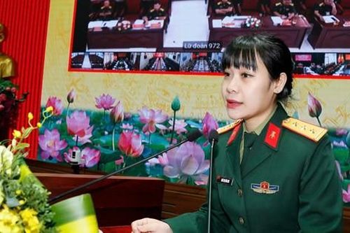 Tạo điều kiện để sĩ quan trẻ trên 30 tuổi lập gia đình
