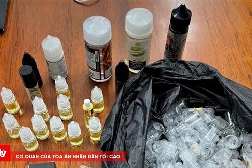 Nhập viện vì ngộ độc ma túy 'nước biển'