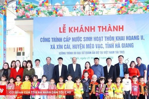 Đại sứ quán Ấn Độ trao tặng công trình nước sạch tại xã biên giới Hà Giang