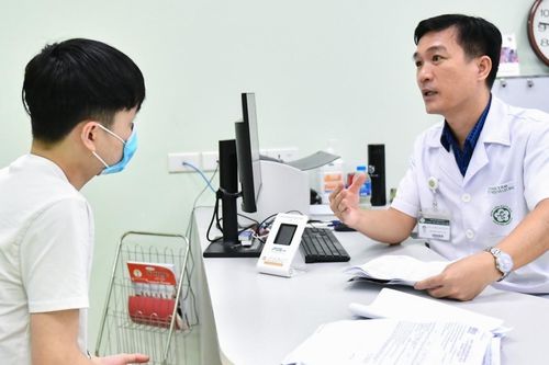 PGĐ Bệnh viện Bạch Mai mong người dân thay đổi thói quen đi khám bệnh