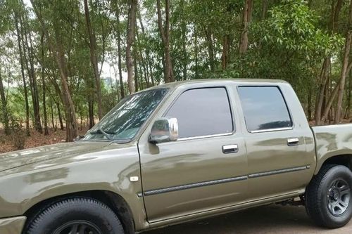 Loạt xe bán tải cũ giá siêu rẻ chưa đến 100 triệu đồng