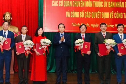 Ninh Bình thu hồi quyết định bổ nhiệm 3 phó giám đốc sở