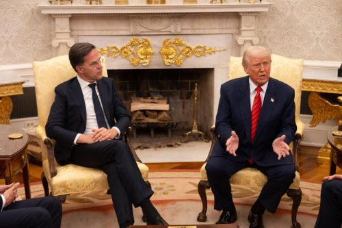 Giới chức Mỹ cảnh báo hậu quả nếu Washington không lãnh đạo NATO