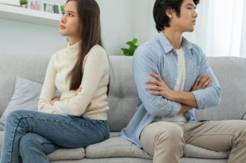 Đàn ông hay phụ nữ dễ nóng giận hơn?