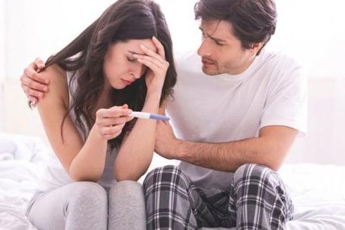 Bỏ lỡ cơ hội sinh con sau 8 năm uống thuốc tăng cường sinh lý theo 'bác sĩ mạng'