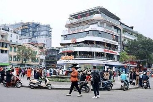 Tụ tập chụp ảnh 'Hàm cá mập', tiềm ẩn nguy cơ tai nạn