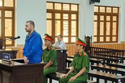 18 năm tù giam cho người đàn ông Nga sát hại bạn rồi tạo hiện trường giả