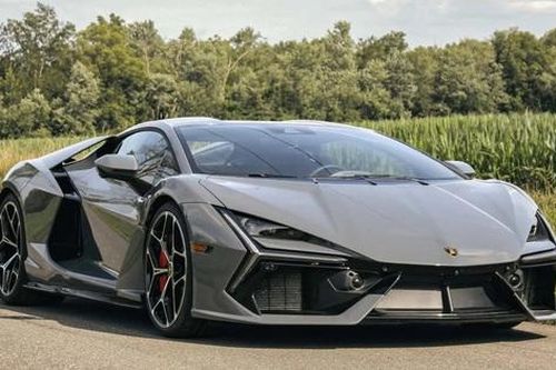 Lamborghini đạt doanh thu kỷ lục