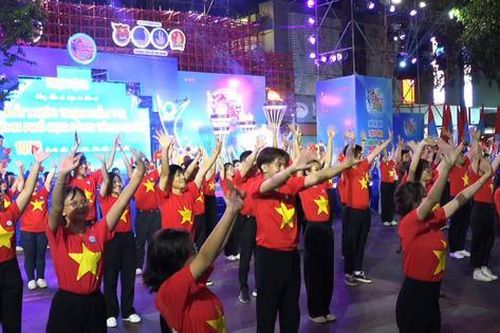 TPHCM: Khai mạc Lễ hội Thanh niên 2025 đầy sôi động