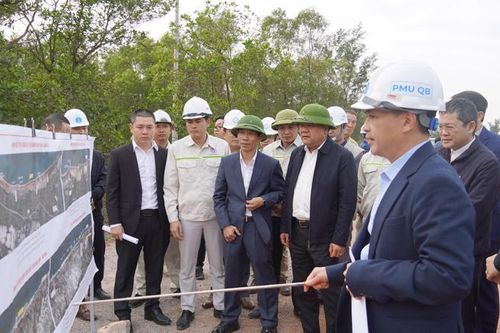Quảng Bình lập 3 tổ 'đặc nhiệm' gỡ khó cho các dự án đầu tư