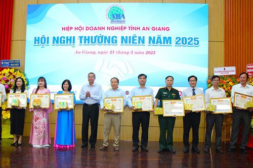Doanh nghiệp cần tận dụng tốt thời cơ, thực hiện thắng lợi kế hoạch kinh tế - xã hội