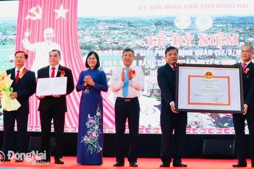 Định Quán kỷ niệm 50 năm giải phóng và đón nhận huyện nông thôn mới nâng cao