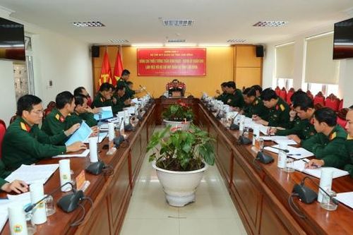 Chính ủy Quân khu 7 làm việc với Bộ Chỉ huy Quân sự tỉnh Lâm Đồng