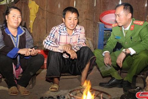 Xây dựng xã, phường, thị trấn đạt chuẩn tiếp cận pháp luật