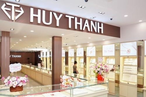 Vụ khách 'tố' mua nhẫn vàng 18K trọng lượng 9 phân nhưng khi nhận chỉ còn 6 phân: Doanh nghiệp tính giá vàng thế nào?