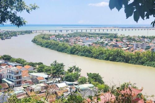 Đi Phú Yên đi - lời mời gọi từ vùng đất 'hoa vàng, cỏ xanh'