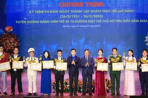91 đảng viên trẻ tiêu biểu Hà Nội được tuyên dương