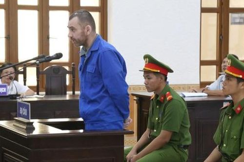 Bình Thuận: Người đàn ông quốc tịch Nga lĩnh án 18 năm tù về tội giết người
