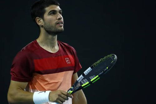 Carlos Alcaraz thua sốc tay vợt hạng 55 thế giới, bị loại ngay vòng 2 Miami Masters 2025