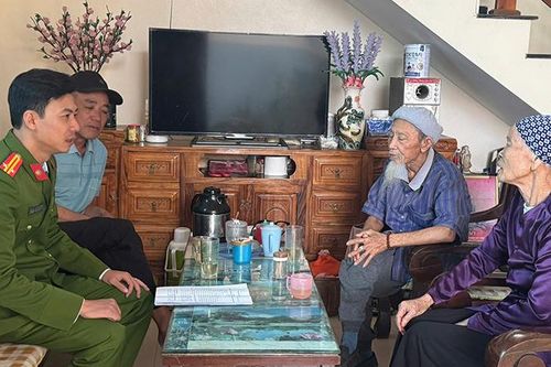 Thanh Hóa: Giao trả hơn 100 triệu đồng cho người chuyển nhầm tài khoản