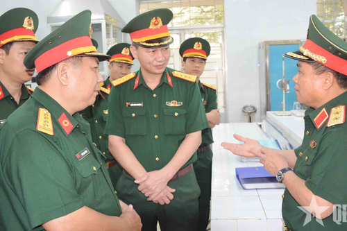 Nghiên cứu, dự báo, thực hiện tốt công tác phòng, chống dịch bệnh
