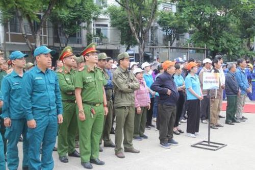 Quận Thanh Khê đồng loạt ra quân hưởng ứng Ngày Nước thế giới, Ngày Khí tượng thế giới năm 2025