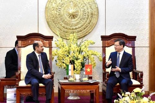 Đại sứ đặc mệnh toàn quyền Ấn Độ tại Việt Nam thăm và làm việc tại tỉnh Tuyên Quang