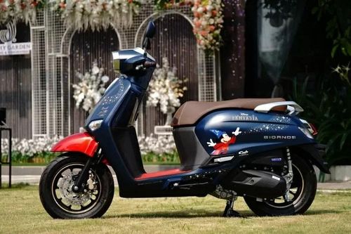 Cận cảnh xe tay ga Honda Giorno+ Disney Fantasia 85 Years Limited Edition vừa về Việt Nam