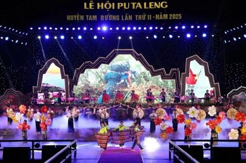Lai Châu tưng bừng khai hội Putaleng, mời gọi du khách về miền đỗ quyên