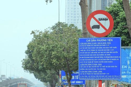 Khẩn trương hoàn thành việc khắc phục các nút giao đèn tín hiệu còn bất cập