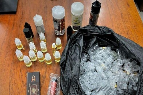 Dùng 'nước biển' pha với rượu, 1 cô gái và 1 chàng trai nhập viện